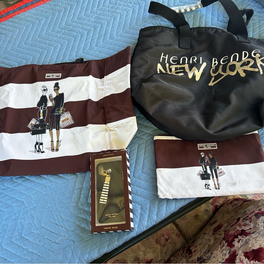 Henri Bendel Brown and Black Tote Bag Set
